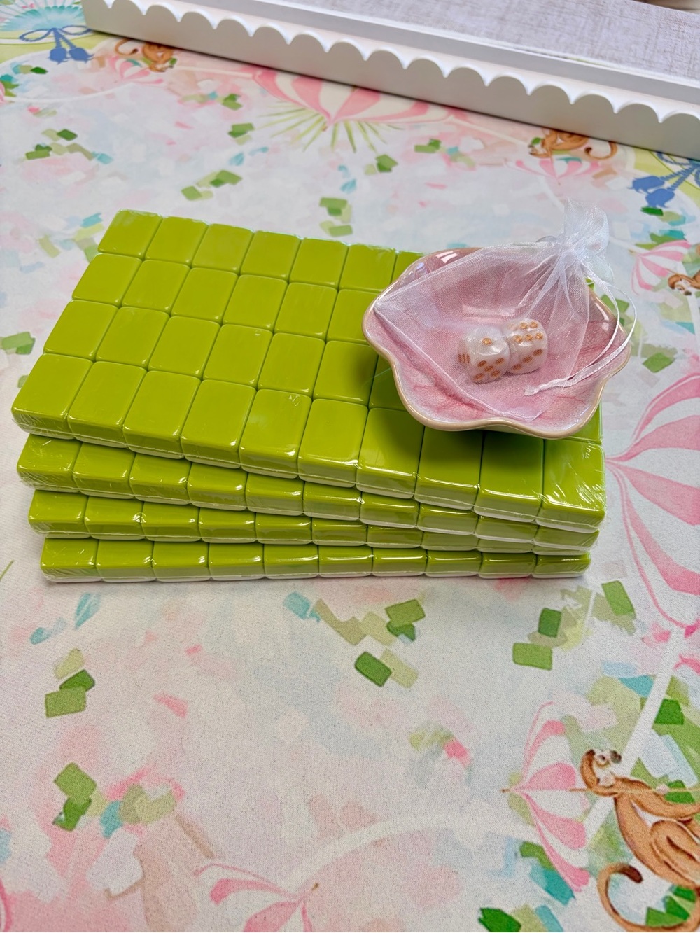 Spring Green 🌱 Mahjong Tiles, Coordinating Dice Dish 🌸 & Pearly Dice 🀄️